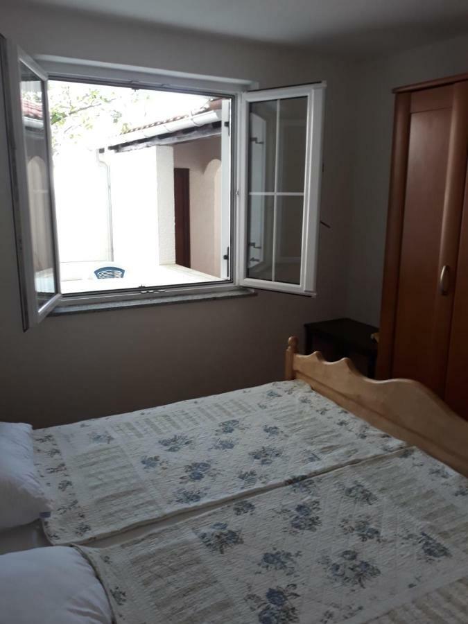 Apartman Grospic 2 Cesarica Exterior photo