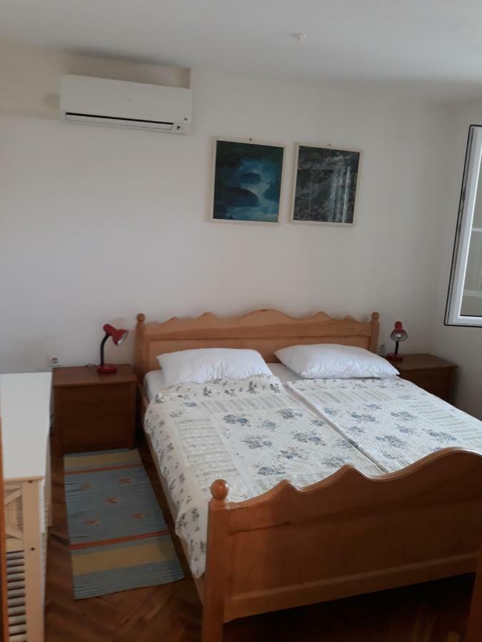 Apartman Grospic 2 Cesarica Exterior photo
